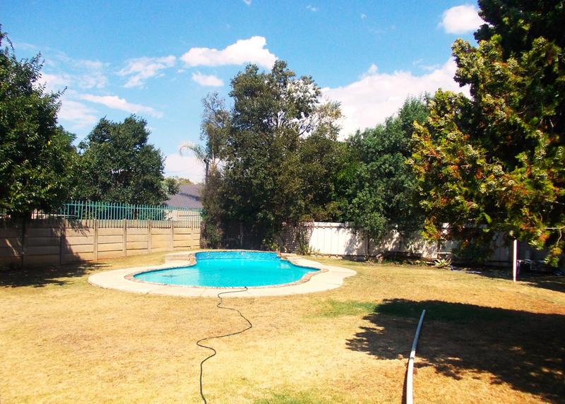 4 Bedroom Property for Sale in Fichardt Park Free State